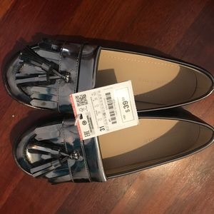 Zara silver girls loafers-never worn!